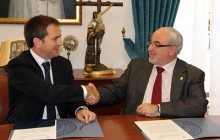 IMED y UCAM firman un acuerdo